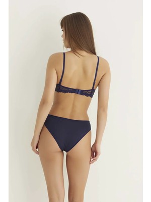 Die Grup Lacivert Destekli Slip Külotlu Dantelli Sütyen Takımı 4007