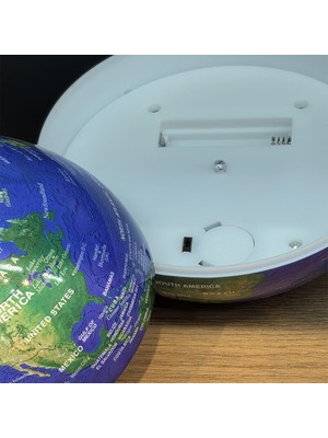 Epilons Pilli Işıklı Dönen Dünya Küresi