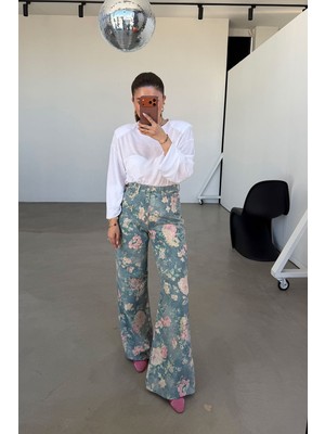 Özge Özgenç Çiçek Desenli Pantolon