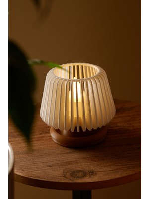 Özgürce Dekoratif LED Tealight Mumluk, Masaüstü Aydınlatma, 7x7,5 Cm, Şık Tasarım