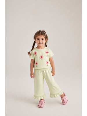 Ozzy Kids Kız Çocuk Önü Çiçek Nakışlı Takım