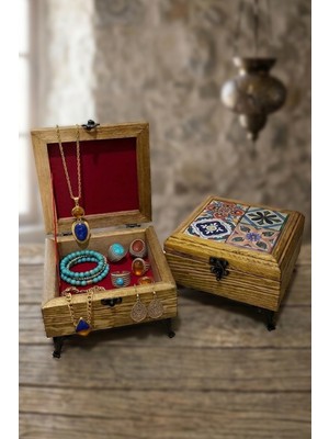 Özgürce El Işi Ahşap Dekoratif Kutu, Şık ve Doğal Tasarım