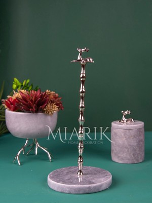 Özgürce Şık Mermer ve Pirinç Detaylı Gold Peçetelik ve Havluluk