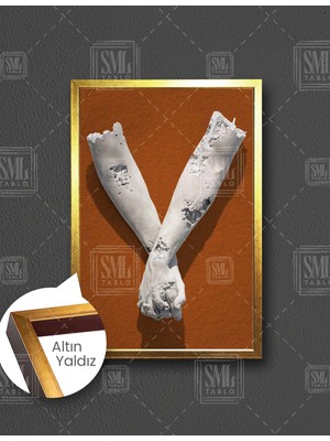 SML Tablo Turuncu Duvar Önünde El Ele Tutuşan Heykel  Dikey Çerçeveli Kanvas Tablo