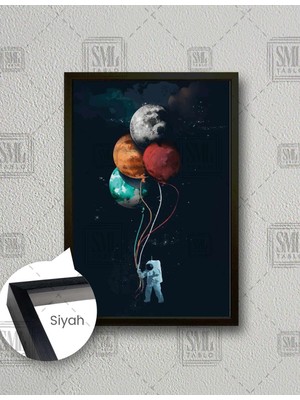 SML Tablo Elindeki İple Gezegenleri Tutan Astronot Balon Gezegenler Dikey Çerçeveli Kanvas Tablo