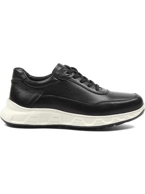 Celal Gültekin Erkek Siyah Bağcıklı Kalın Tabanlı Sneaker
