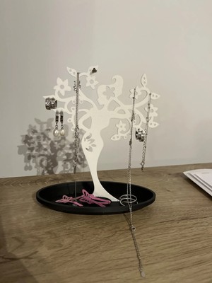 Özgürce 3D Ağaç Kız Figürlü Takı Tutucu Stand, Küpe, Kolye ve Yüzük Düzenleyici