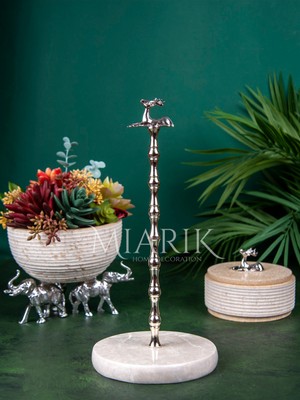 Özgürce Mermer ve Pirinç Detaylı Şık Masa Aksesuarı, Gold Renkli Peçetelik ve Havluluk