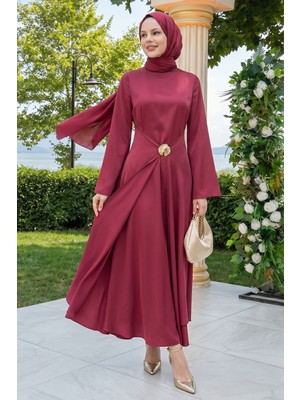 inStyle Eteği Allerli Broşlu Fuşya Saten Elbise