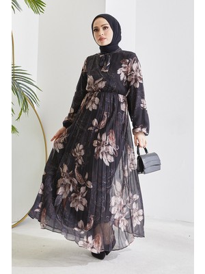 inStyle Serena Çiçek Desen Piliseli Siyah Şifon Elbise