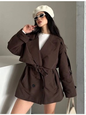 Vess Moda Kadın Acı Kahverengi Rüzgarlık Detaylı Kısa Trençkot Kruvaze Yaka Regular Fit