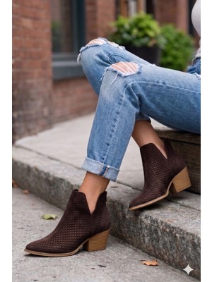 Vess Moda Delikli Transparan Kısa Kalın Topuklu Fermuarlı Şık Western Yazlık Kovboy Bot Ayakkabı Kahve