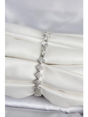 Ronanna Pirinç Gümüş Renk Yonca Model Sıralı Zirkon Taşlı Kadın Bileklik - Lisinya