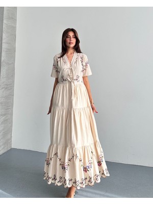 Arzu Has Butik Yeni Sezon Nakışlı Keten Elbise