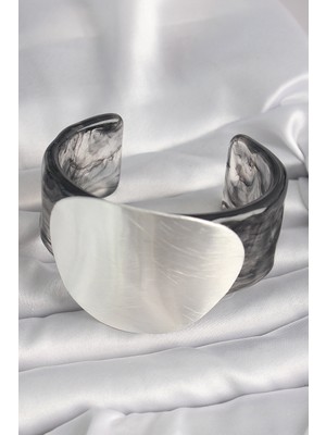 Ronanna Siyah Mermer Desen Akrilik Pilastik Gümüş Plaka Model Vintage Kadın Bilezik - Lisinya