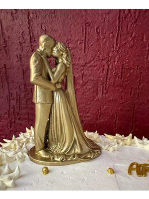 Özgürce Sevgili Aşıklar Figürü Dekoratif Ev Aksesuarı 13 cm Altın Renk