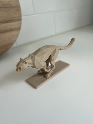Özgürce Hafif Doğal Çita Figürü, Şık ve Minimal Masaüstü Dekor Aksesuarı