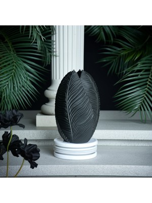 Özgürce Şık Yaprak Desenli Modern Vazo, Şık ve Zarif Dekorasyon Parçası