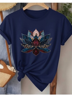 Nıgrum Pardus Yeni Sezon Yuvarlak Yaka Lotus Çiçeği Baskılı %100 Pamuk Battal Kadın T-Shirt