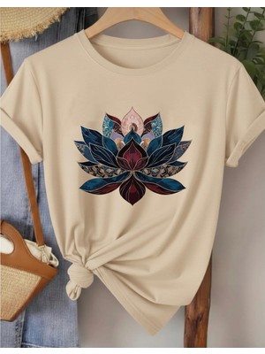 Nıgrum Pardus Yeni Sezon Yuvarlak Yaka Lotus Çiçeği Baskılı %100 Pamuk Battal Kadın T-Shirt