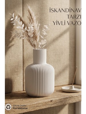 Özgürce Beyaz Yivli Dekoratif Vazo, Modern Iskandinav Tasarımı, 15 Cm, Salon Aksesuarı
