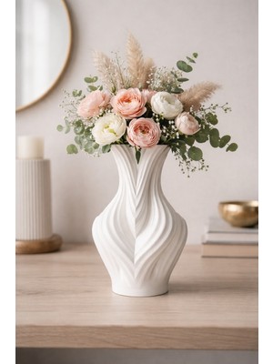 Özgürce Modern Dalga Desenli Dekoratif Vazo ile Şıklık Katın