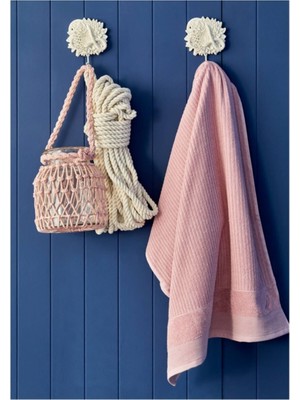 Özgürce Yumuşak ve Şık Pudra Banyo Havlusu 70X140 Cm, Konfor ve Şıklık Sunar