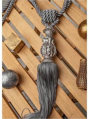 Özgürce Küçük Çınar Model Braçol Antrasit, Şık ve Rahat Tasarım