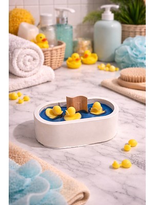 Özgürce Banyo Temalı Ördek Figürlü El Yapımı Aromatik Jel Mum