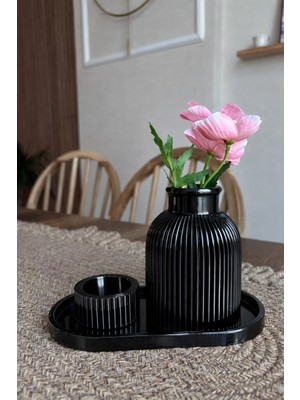 Özgürce Şık ve Modern Dekoratif Tekli ve Çoklu Vazolar ile Mükemmel Ortamlar Yaratın