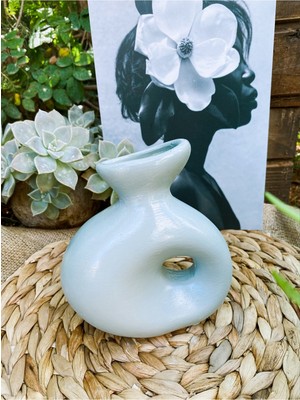 Özgürce Modern Şık Vazo, Dekoratif ve Zarif Ev Aksesuarı, Hediye Seçeneği