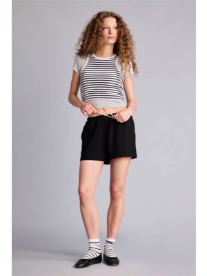 Defacto Standart Fit Siyah Kadın Şort G7956AX/BK81