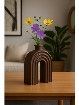 Özgürce Şık ve Zarif Modern Vazo, Evinize Şıklık Katacak Dekorasyon Parçası