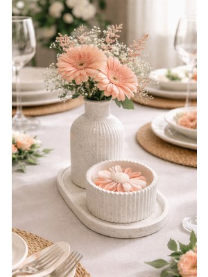 Özgürce Şık Dekoratif Tepsili Kokulu Mum ve Vazo Seti, Zarif ve Kullanışlı Tasarım