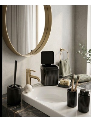 PremiumPort 5'li Çizgili Banyo Seti: Çöp Kovası, Otomatik Kapak, Dış Fırçalık, Sabunluk, Wc Fırçası