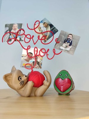 Özgürce Sevimli Kedi Fotoğraf Tutucu ve Clicker Kalpli Avokado Anahtarlık Seti