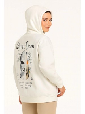 Efnaz Style Oversize Üç Iplik Şardonlu Kapüşonlu Sweatshirt – Beyaz “other Lives” Ön ve Arka Baskılı, Kanguru Cepli, Ribanalı Rahat Kışlık Model Beyaz