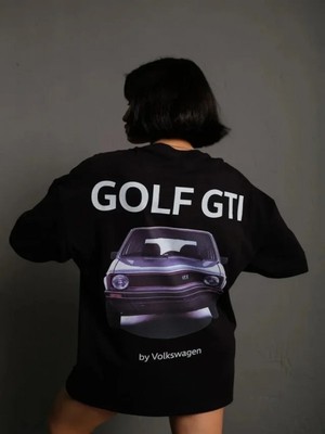 Efnaz Style Oversize Baskılı Tişört – Golf Gtı Retro Araba Desenli, Ön - Arka Dijital Baskı, Sokak Modası Stil - Siyah