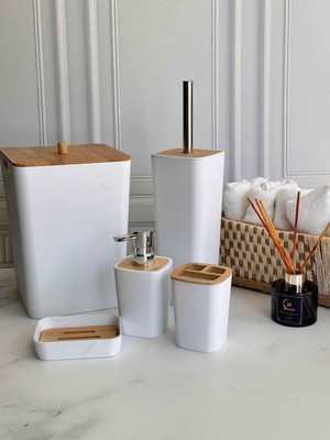 PremiumPort Şık ve Modern 5 Parça Banyo Seti, Beyaz ve Gümüş Detaylar
