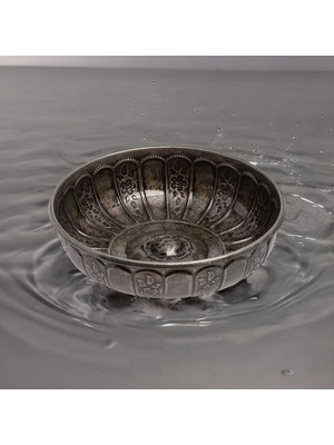 PremiumPort Siyah Eskitme Hamam Tası Motifli Dekoratif Metal Ürün