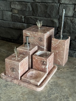 PremiumPort Doğal Taş Kırmızı Traverten 7’li Kare Banyo Seti, Şıklık ve Doğallık