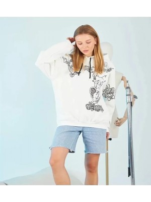 Efnaz Style Kapüşonlu Strong Heykel Baskılı Sweatshirt - Beyaz