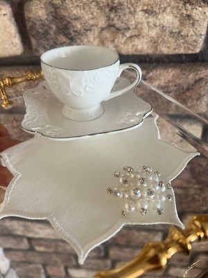 Minoza 6 Adet Inci Broşlu Yıldız Model Gümüş Nakışlı Kokteyl & Kahve Yanı Sunum Peçetesi