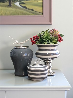 Handanca Dekoratif Obje Salon Seti Gri Zebra Ayaklı Saksı Gri Şah Gri Zebra Kutu Gümüş - Feray Home