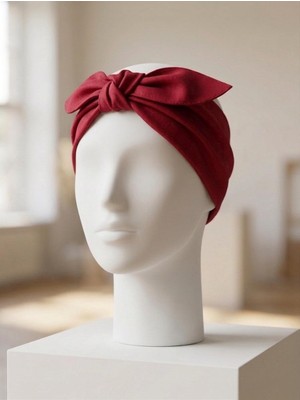 Minawish Kırmızı Bandana (55X55) – Şıklık ve Milli Ruh Bir Arada