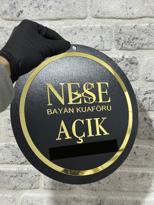 Dekorvia Açık/kapalı Yazılı Kapı Tabelası - Siyah/gold Tasarım