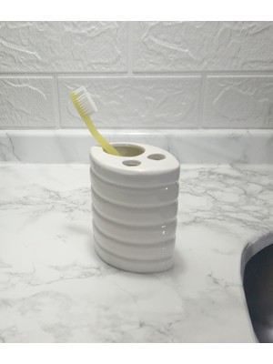 PremiumPort Oval Seramik Diş Fırçalığı, Şık ve Kullanışlı Banyo Seti