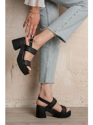 Shemard Wowi Siyah Cilt Baskılı Topuklu Sandalet