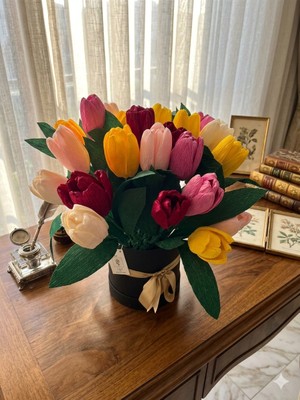 Sanatçı Yuvası Kadın Kooperatifi Lale Çiçeği