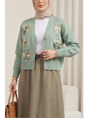 Moda Morfo Önü Pul Ve Çiçek Detaylı Düğmeli Triko Hırka  -Su Yeşili